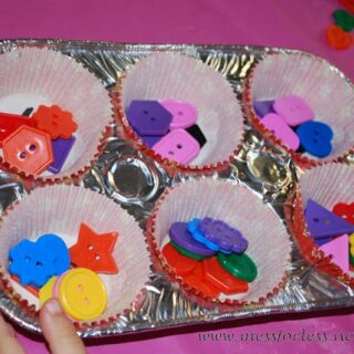 cupcake liners with buttons